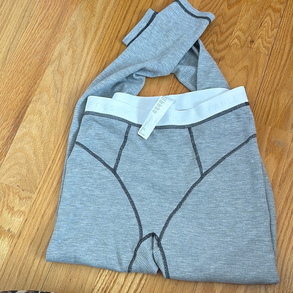 Fabletics Gray Leggings/Long Johns
